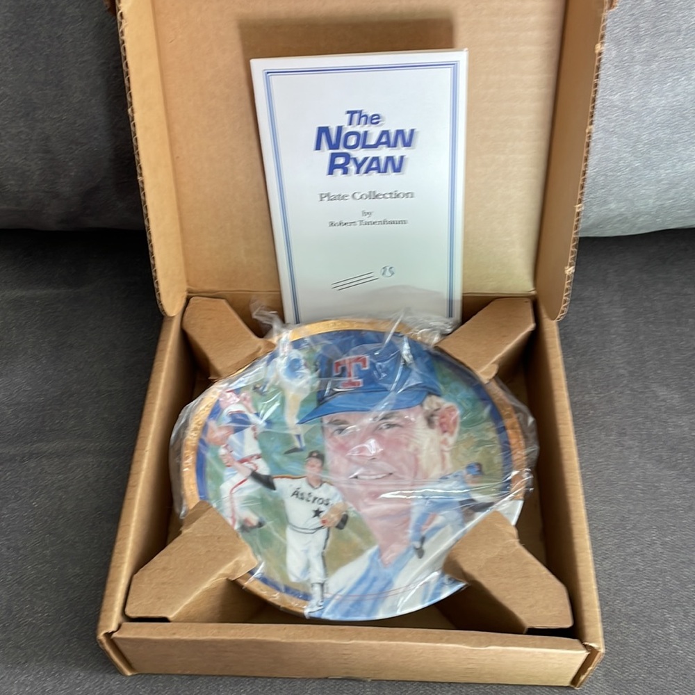 NWT.  Vintage Nolan Ryan The strikeout Express collectors plate.
